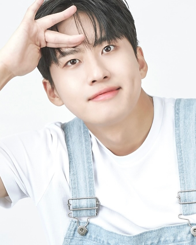 미미미누 프로필