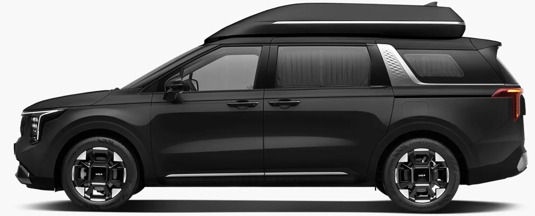 흰배경 검은색 카니발의 측면 이미지