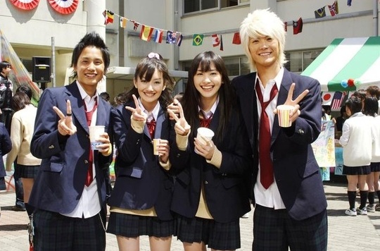 연공에 나오는 인물 사진