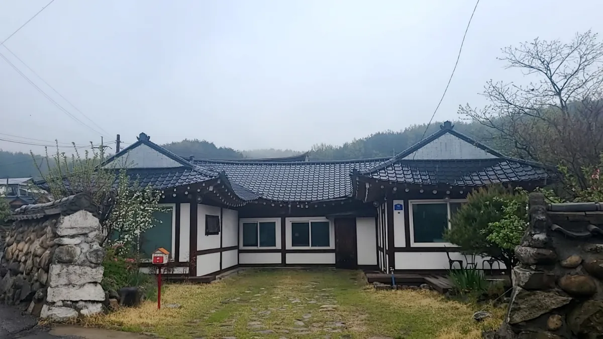 상도문-돌담마을-기와집모습