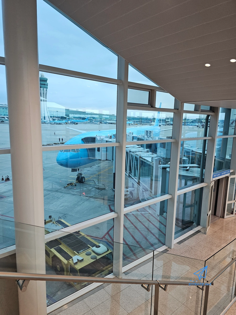 인천공항 2터미널 탑승게이트에서 바라본 대한항공 보잉777