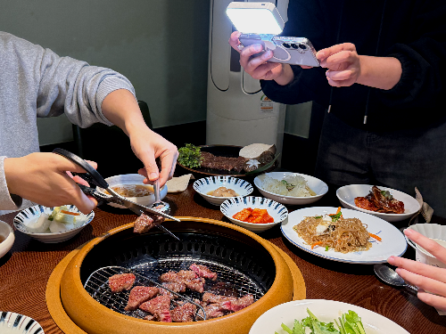 유튜브 콘텐츠 예시 고기집 촬영 _직접촬영