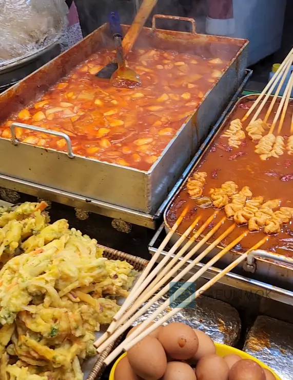 오해피-산타마켓-분식집