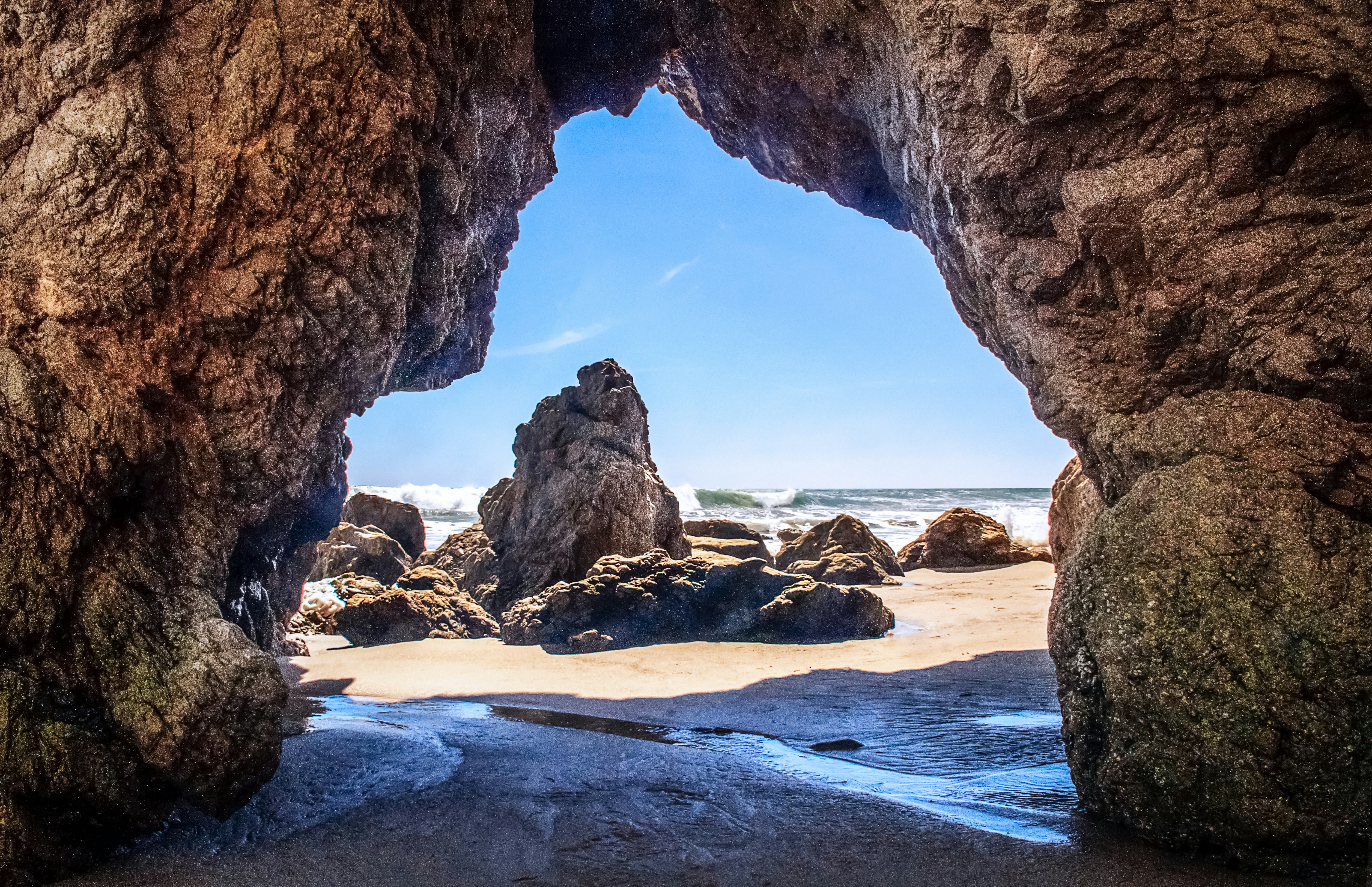 바위 동굴 타이드풀 풍경 이미지