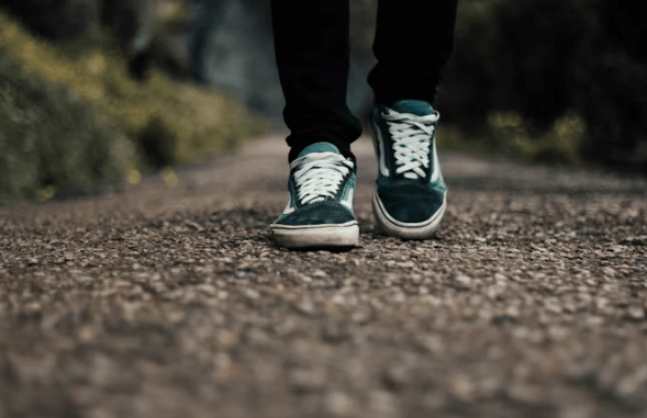 걷기 운동의 재발견: 올바른 자세 &amp;발 관리 꿀팁