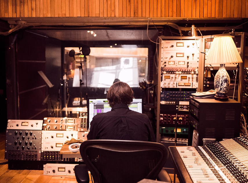 영화음악 제작과정: 녹음부스