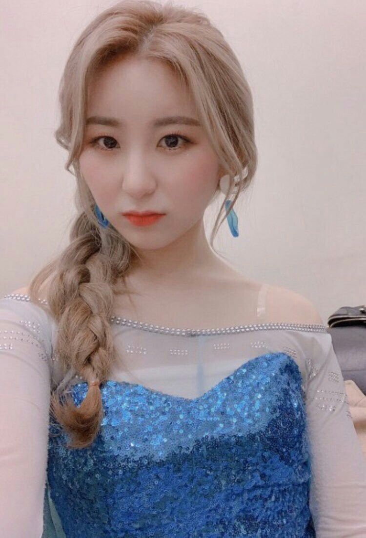 아이즈원 프로듀스48 이채연 사진모음