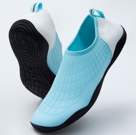 여름 물놀이용품 추천 가이드-아쿠아슈즈