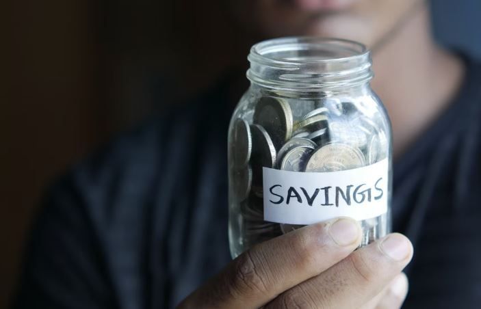 동전 모은 저금통 사진