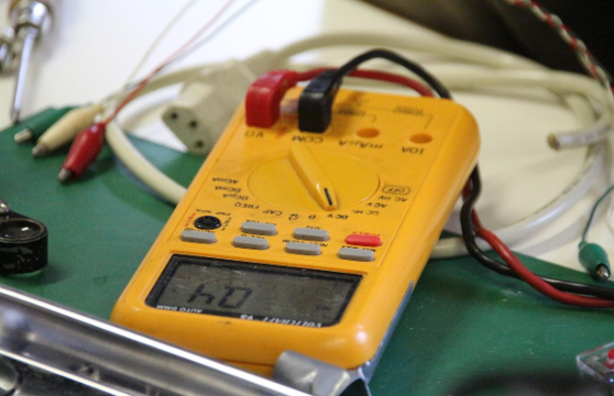 공칭전압과 정격전압의 차이 이해하기