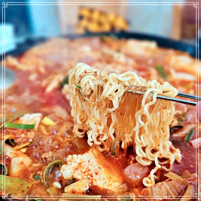 의정부, 부대찌개거리 맛집 Since 1972년 전통 노포, 부대찌개