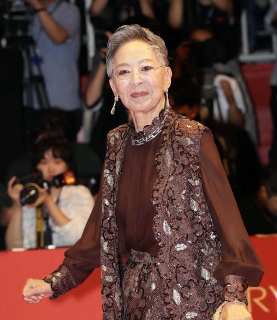 김지미 레드카펫