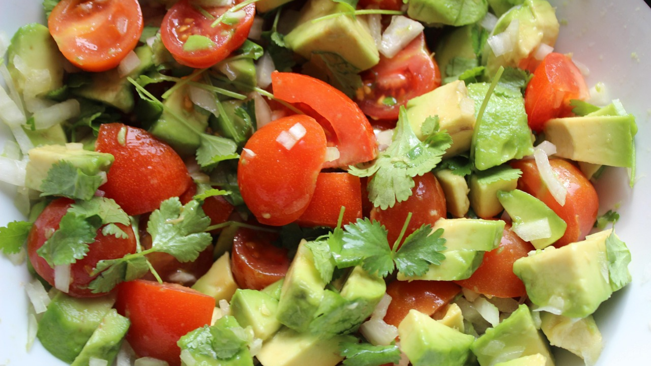 중년 체력 회복을 위한 최적의 식단과 운동 조합