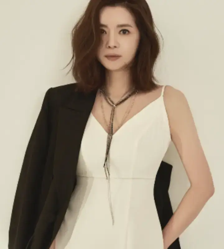 배우-장서희-사진