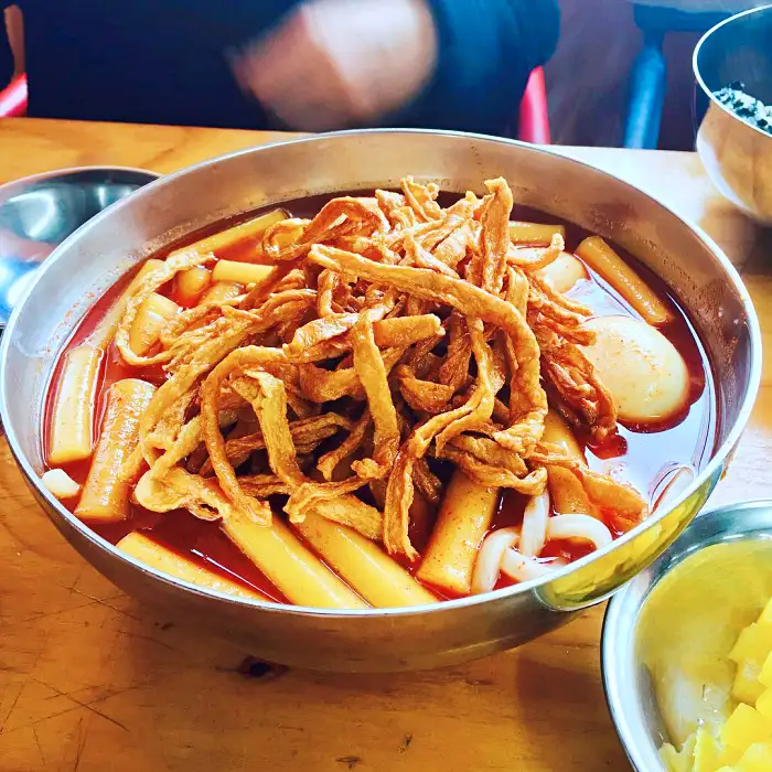 놀면뭐하니 정릉 국민대 지하세계 맛 사발 떡볶이 맛집