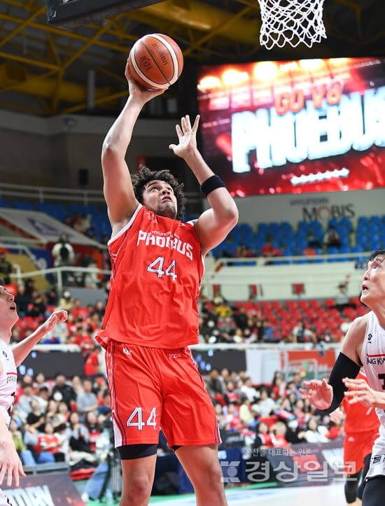 이우석&middot;프림&middot;롱까지 터졌다! 현대모비스, 봄 농구의 진짜 주인공