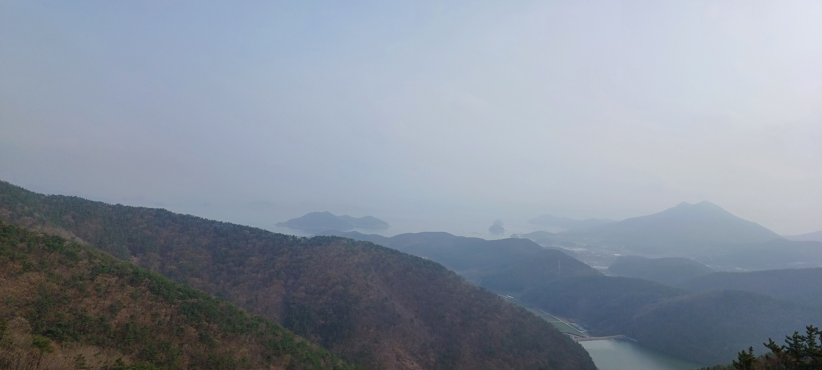 보현암과 바다