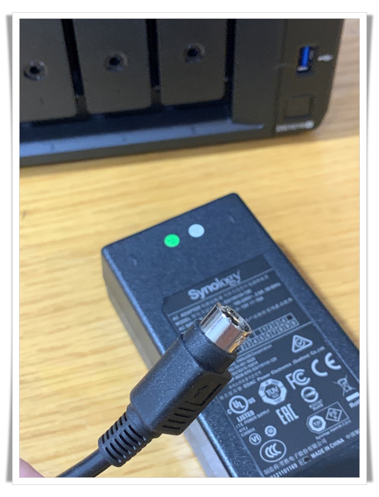 AC 전원 코드 및 어댑터