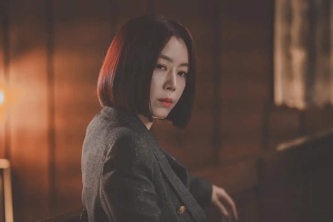 백아진을 괴롭히는 계모