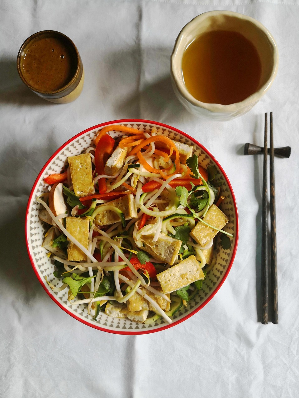 두부채소 볶음 한 접시