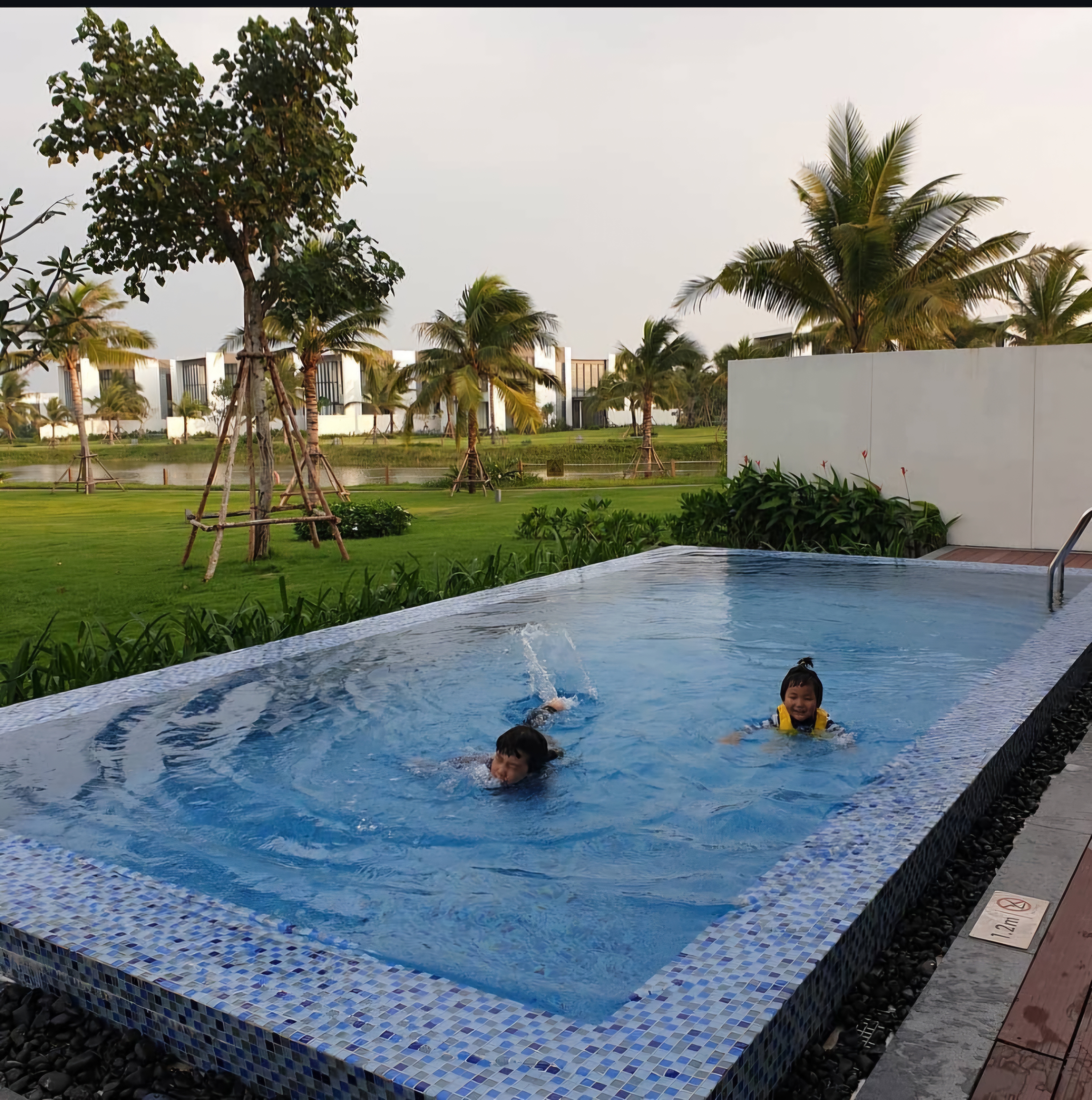 남호이안 빈펄리조트 3룸 풀빌라 수영장