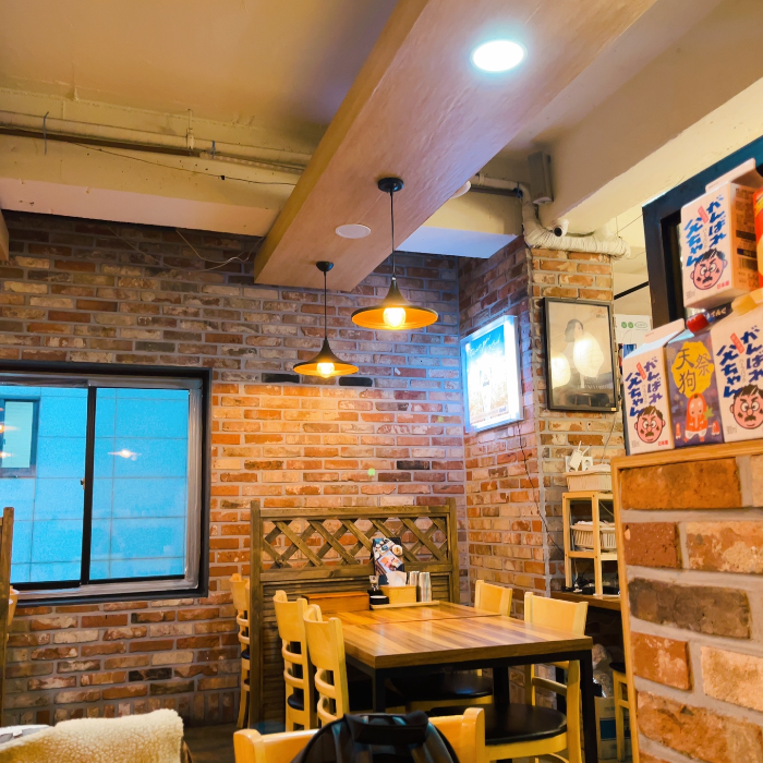 밝은 분위기의 내부 모습