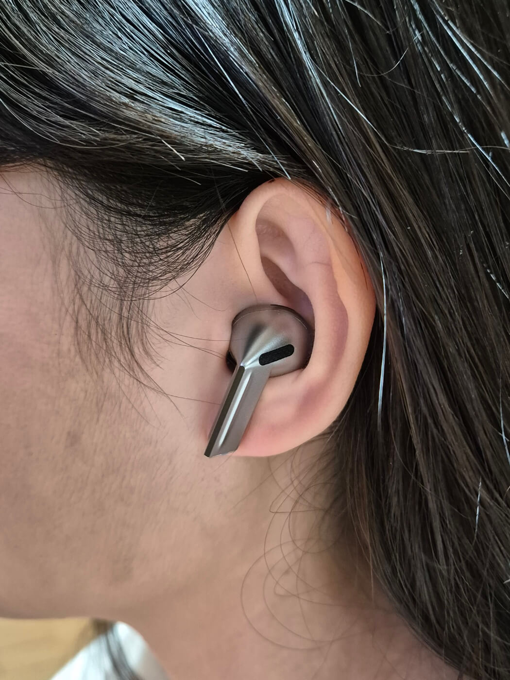 갤럭시 버즈 3 프로 착용