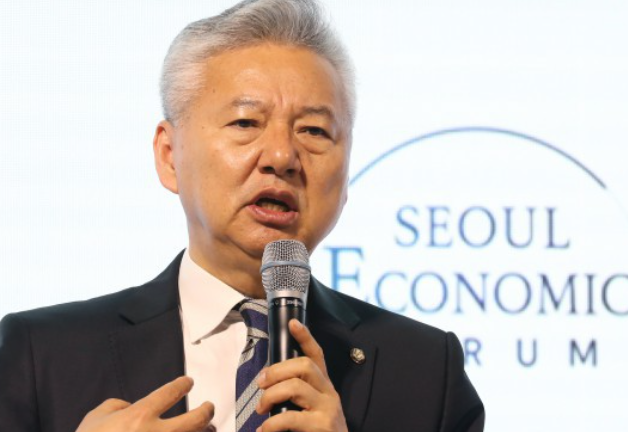 홍성국 국회의원 프로필