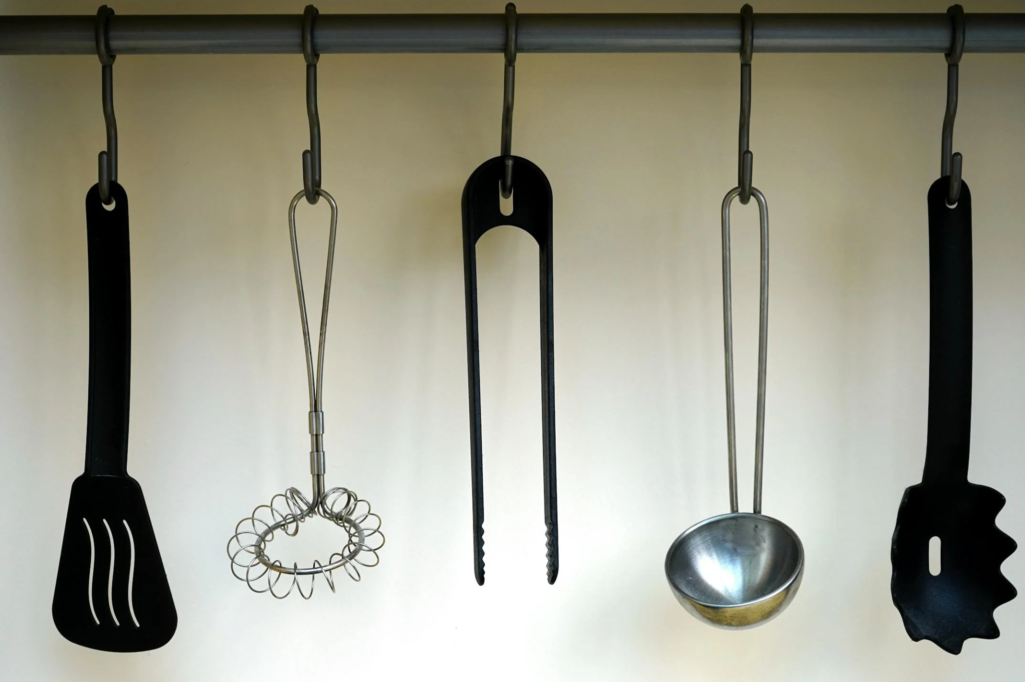 </img src="주소" alt="실리콘 주방용품" >