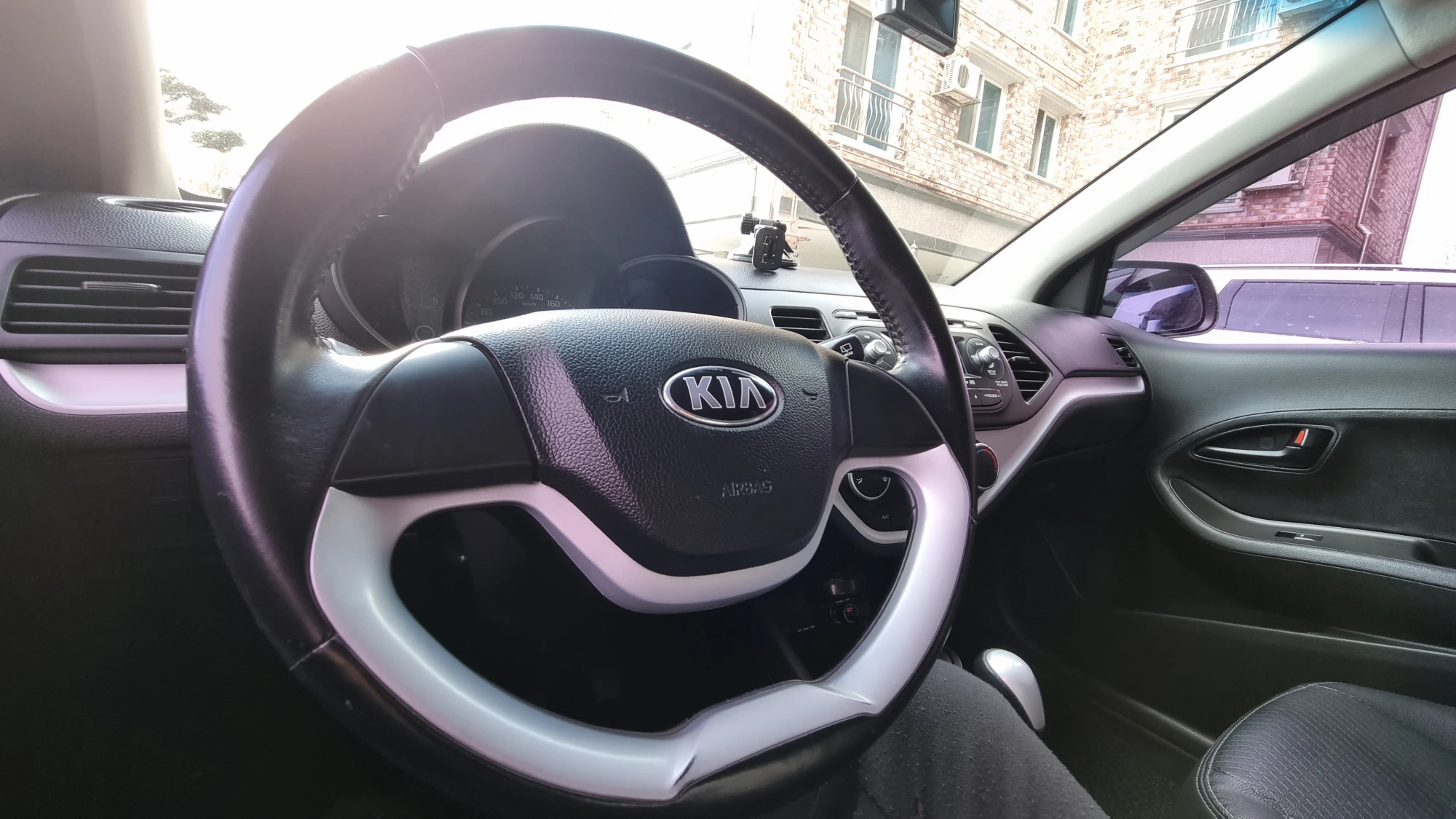 자동차 스티어링 휠