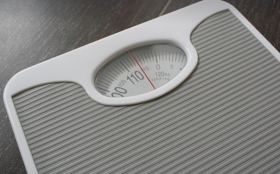 현대인을 위한 건강법: 체중관리, 자세교정, 디톡스