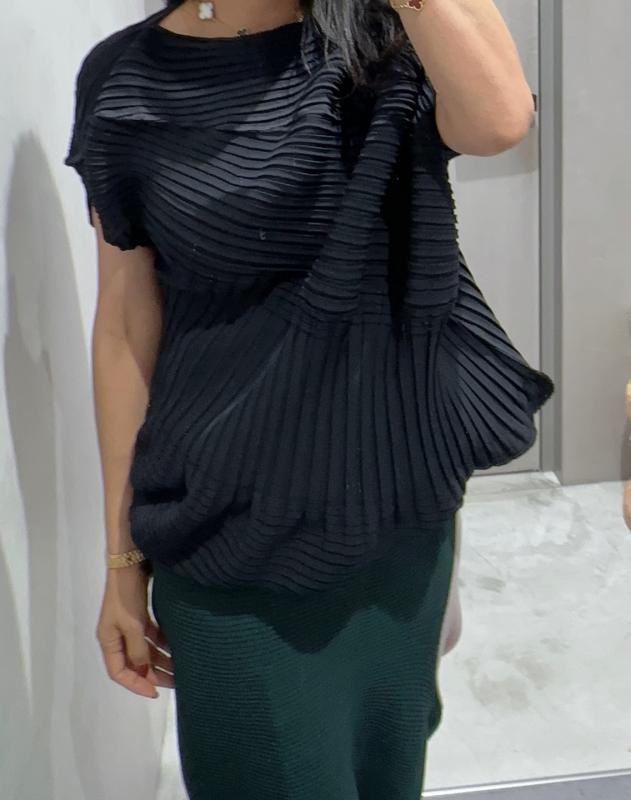 이세이미야케 AERATE PLEATS 탑