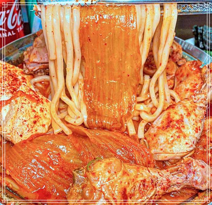 생생정보 마당 서울숲 성수 감칠맛 폭발 닭볶음탕 맛집