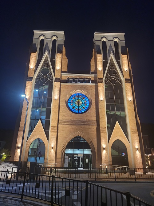 대전교구 세종 성 요한 바오로 2세 성당