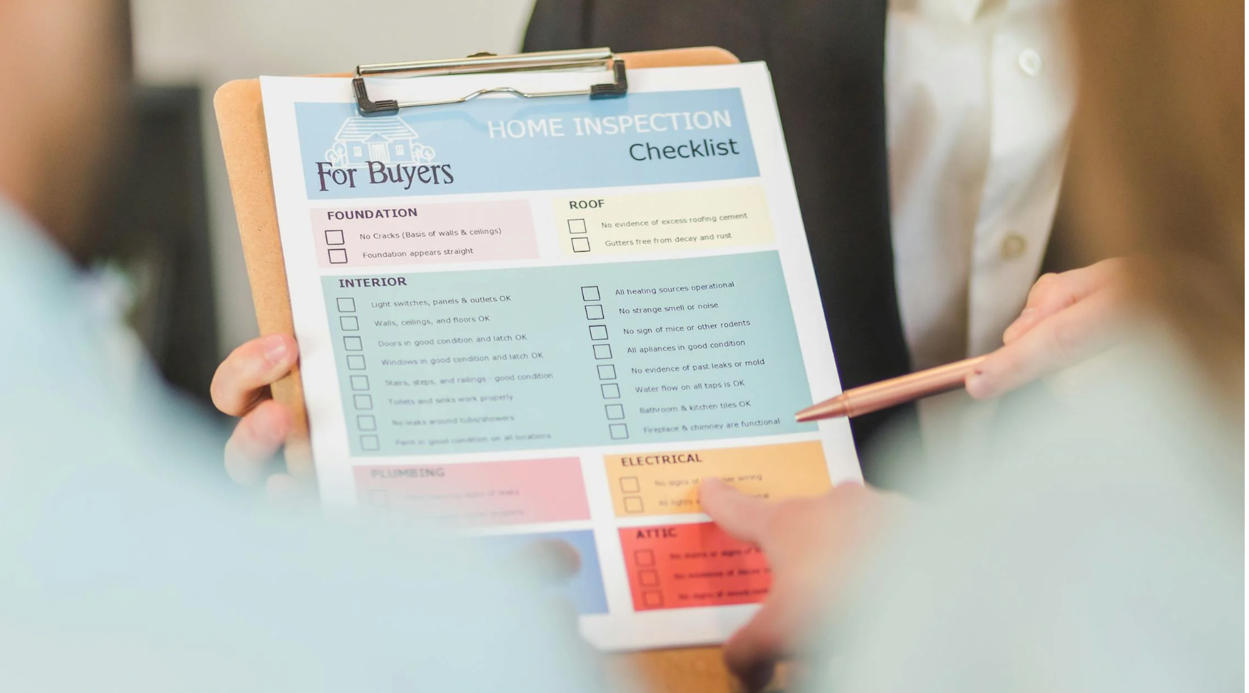 현금과 지역화폐 차이를 체크리스트로 정리하는 이미지