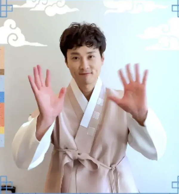 가수-민경훈-사진