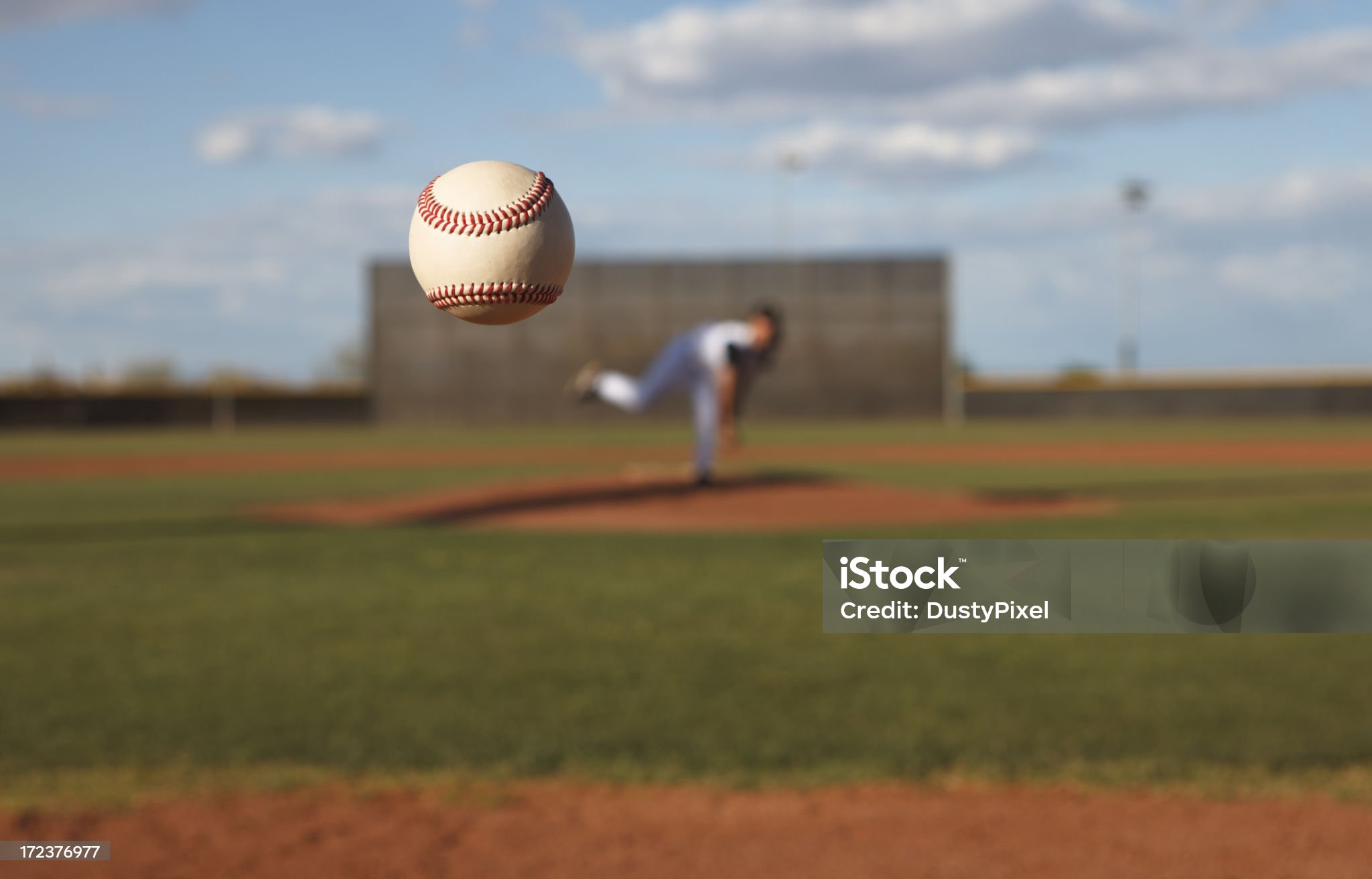 투수의 투구 사진