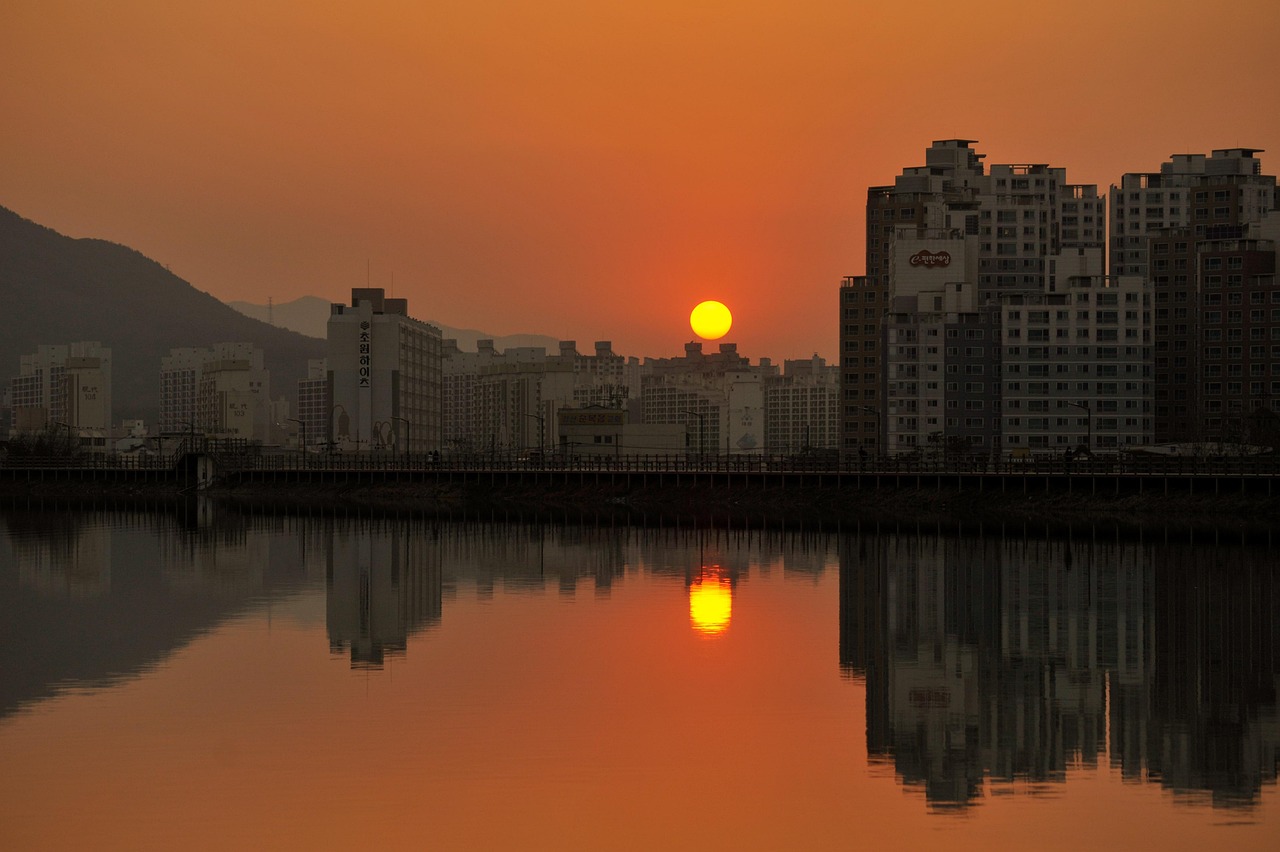 강변 노을 도로 관련 사진