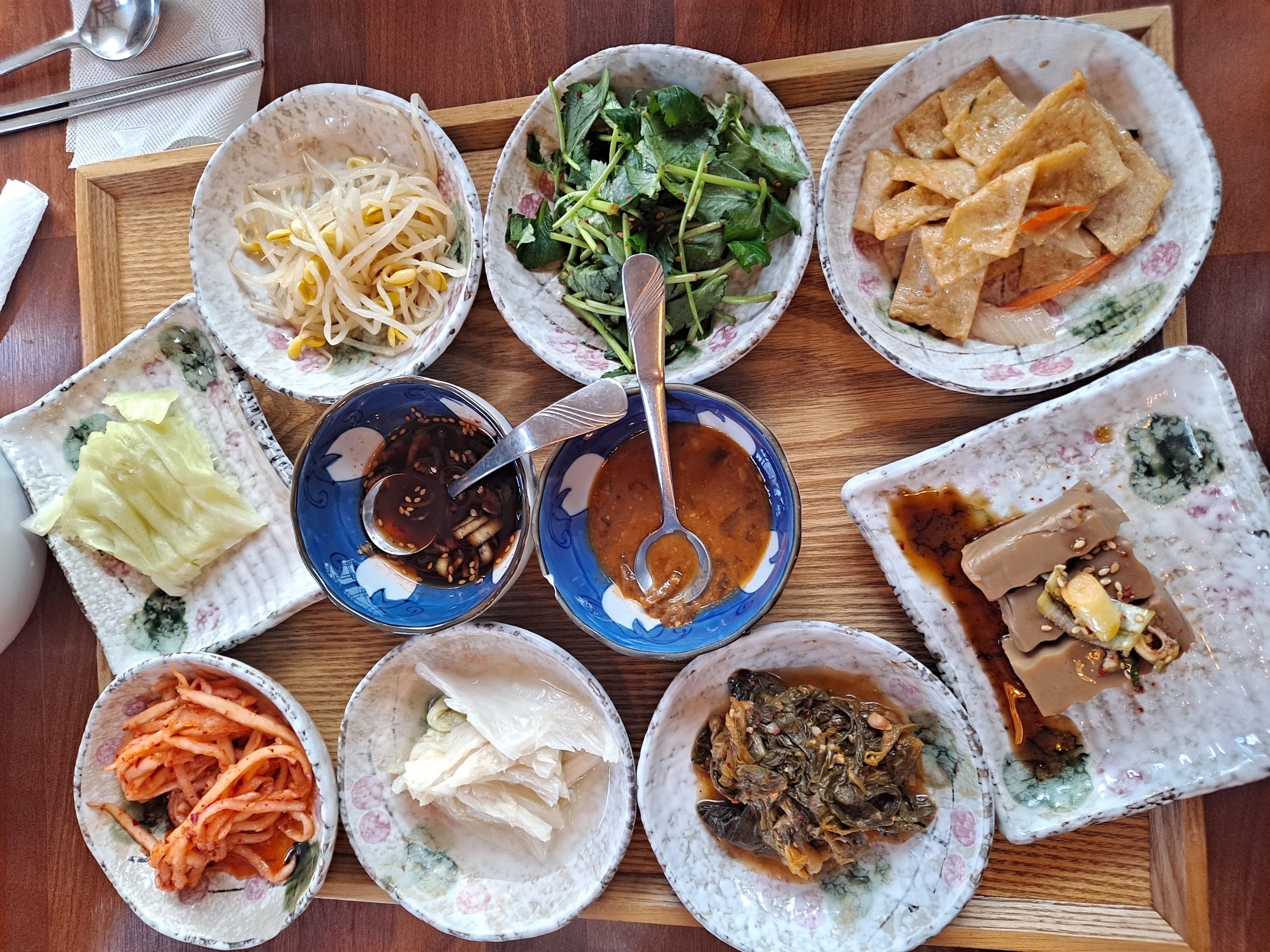 반찬들