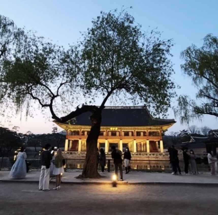 경복궁 야간개장