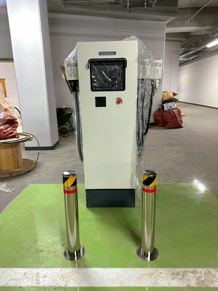 전기차-충전소에-볼라드-설치는-중요합니다.