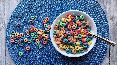 화려한 색의 시리얼