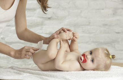 신생아 기저귀 발진 관리 이미지