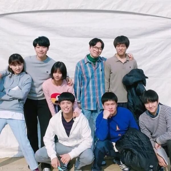 많은 사랑을 받았던 응답하라 1988의 홍보 포스터 10 입니다.