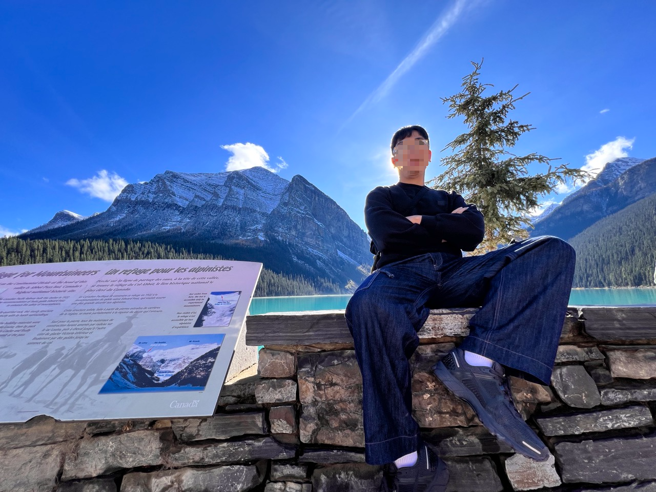 레이크 루이스를 배경으로 친구 한 컷