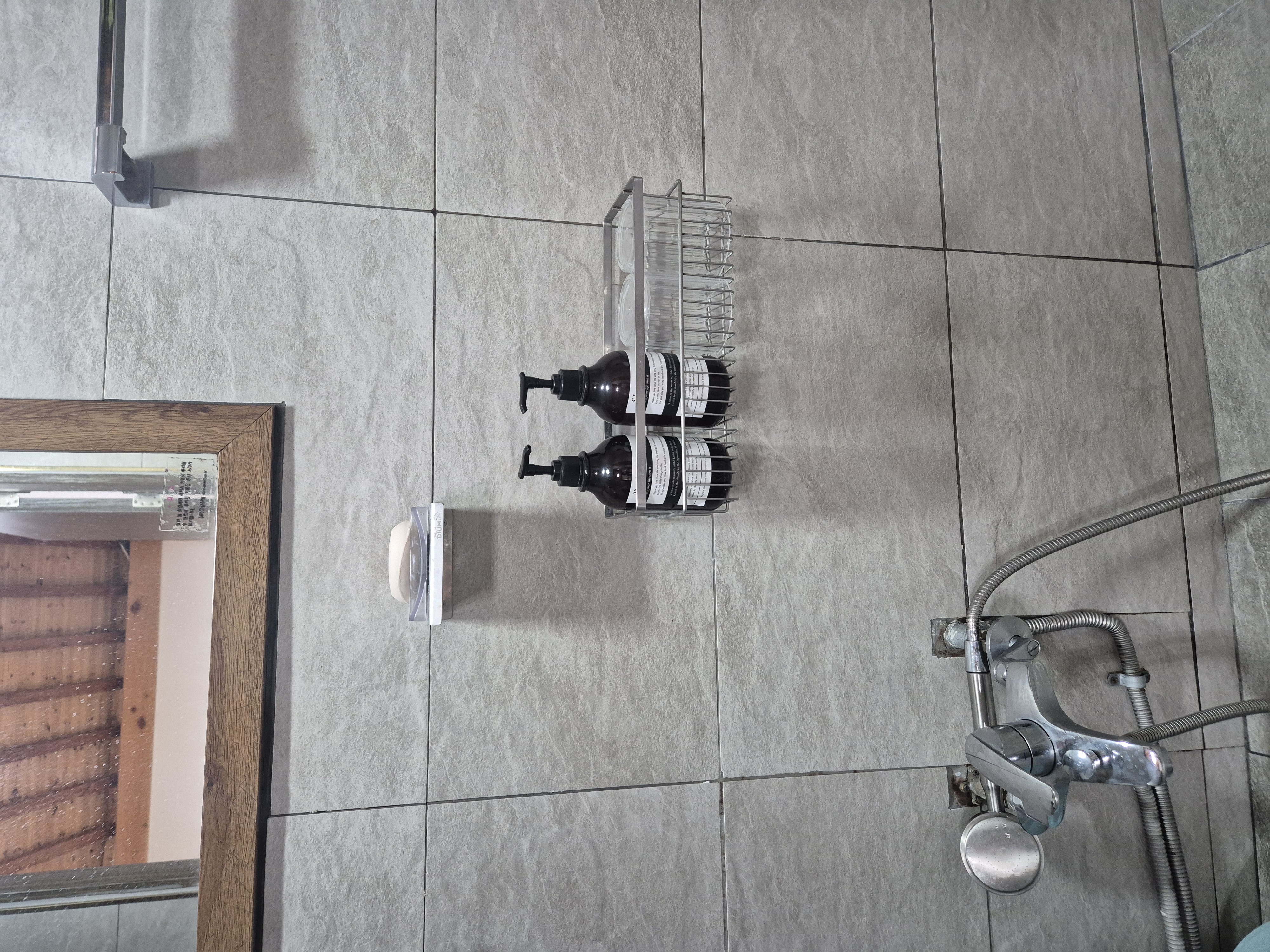 B시트 별채 화장실