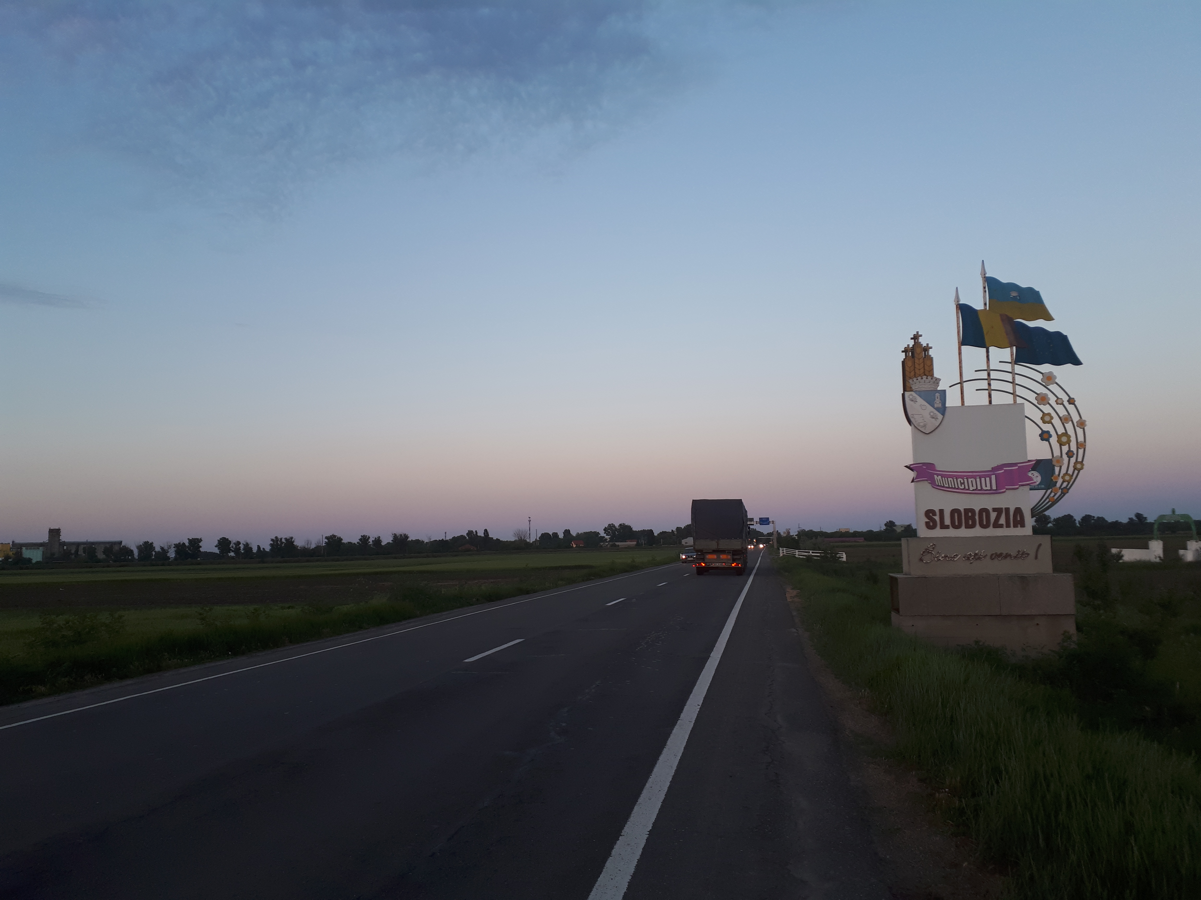 루마니아 슬로보지아 이정표