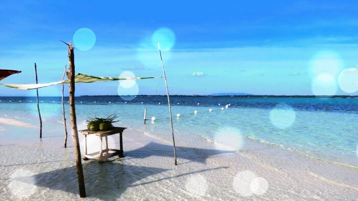 잔잔하게-파도치는-모습