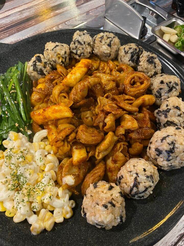 곱창-오돌뼈-막창-주먹밥