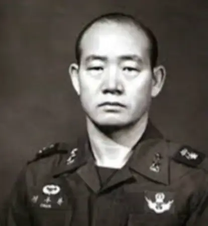 쿠데타 당시 군복입은 전두환 대통령의 모습